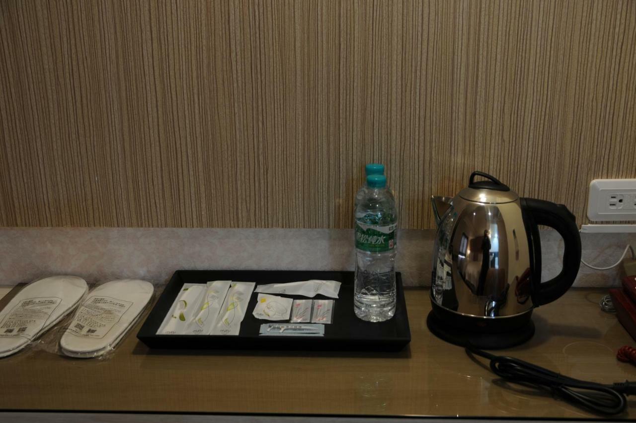 Sung Tai Hotel Kaohsiung Buitenkant foto