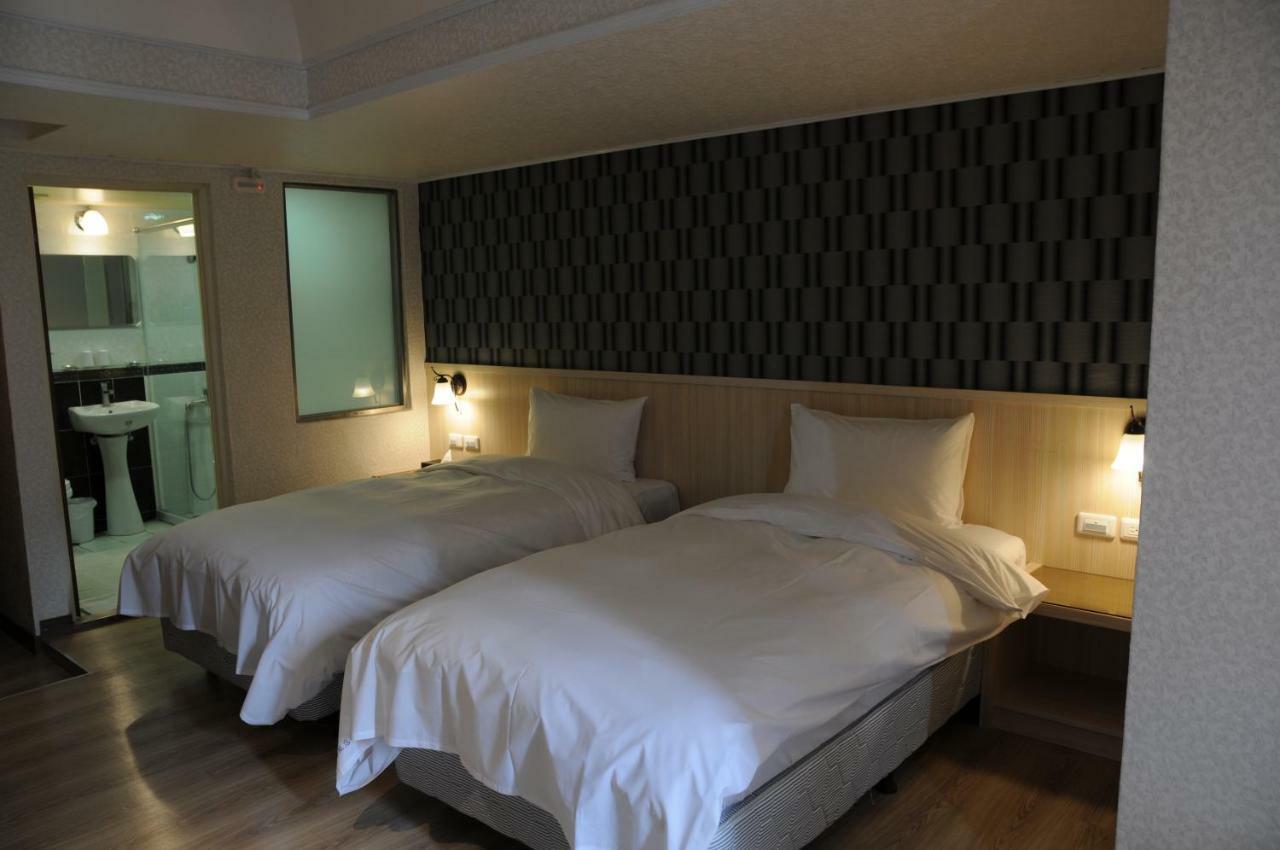 Sung Tai Hotel Kaohsiung Buitenkant foto